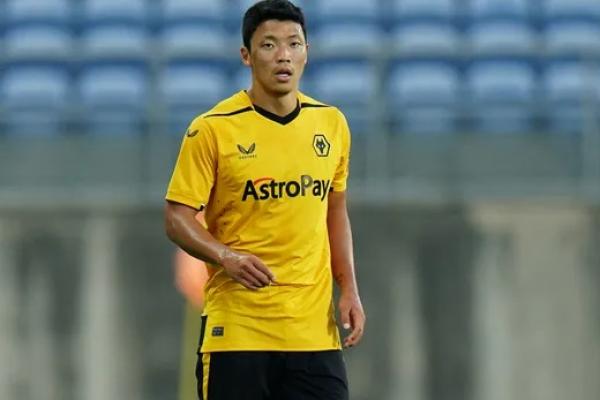 Badan otoritas sepak bola Eropa, UEFA, menolak untuk melakukan penyelidikan terhadap kasus rasisme yang menimpa penyerang Wolverhampton Wanderers, Hwang Hee-Chan.