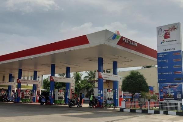 Pemerintah tetap perlu memberikan dukungan kepada Pertamina yang notabene merupakan BUMN energi