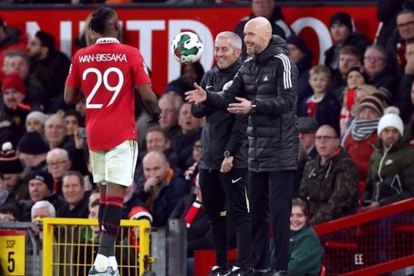 Inter Ajukan Tawaran, MU Tunggu Keputusan Wan-Bissaka