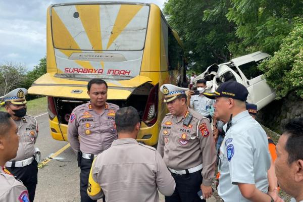 Sesuai Peraturan Menteri Keuangan RI No.15 Tahun 2017, korban meninggal dunia mendapatkan santunan sebesar Rp. 50 juta yang diserahkan melalui mekanisme transfer kepada ahli waris yang sah.