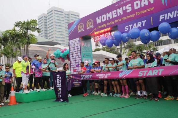 Dihadapan ribuan peserta Women`s Day Run 10K, Gus Muhaimin tegaskan perjuangan hak-hak perempuan