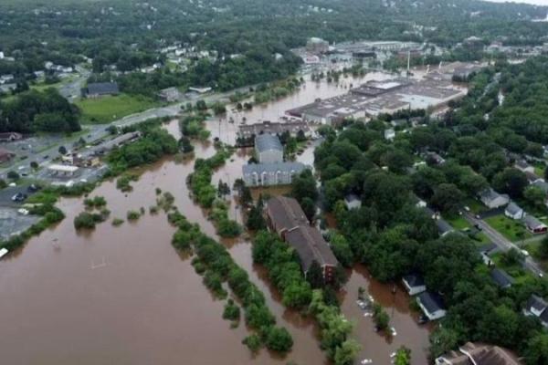 Sejak 1 Agustus, banjir dan tanah longsor menewaskan 21 orang di Cox`s Bazar, 19 di Chittagong, 10 di Bandarban dan lima di Rangamati.