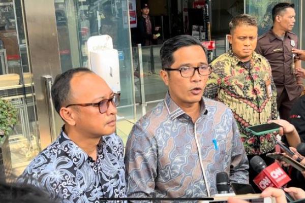 Hal itu disampaikan Kuasa Hukum Mentan Syahrul Yasin Limpo, Febri Diansyah setelah bertemu Syahrul dan Ketum Partai Nasdem, Surya Paloh.