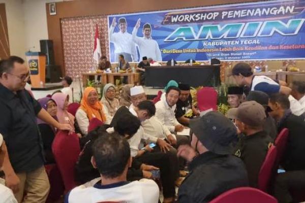 Simpul-simpul relawan yang selama ini bekerja sendiri-sendiri mulai disinergikan, mulai dikolaborasikan agar kerja-kerja pemenangan lebih efektif dan efisien.