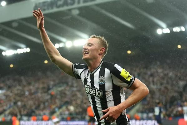 Newcastle Pernah Tolak Tawaran Menggiurkan MU untuk Longstaff