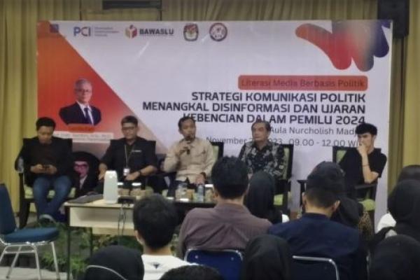 Tak Cukup Imbauan, KPU, Bawaslu, dan KPI Baiknya Beri Informasi Cara Menangkal Disinformasi