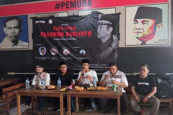 Antusiasme generasi muda Kabupaten Bogor untuk mengetahui dan memahami rekam jejak para kontestan pilpres 2024 yang akan datang cukup tinggi.