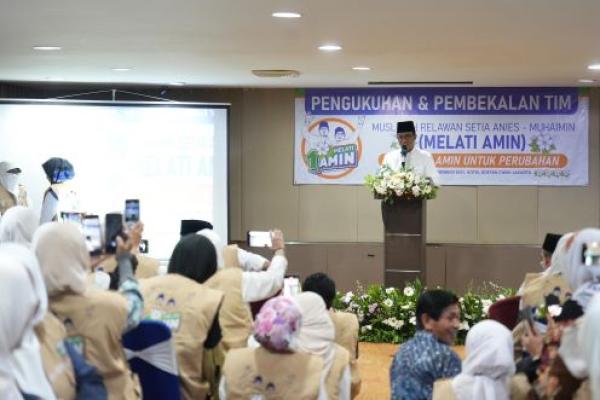  Anies mengajak para relawan yang tergabung dalam MELATI AMIN untuk terus meyuarakan masalah stabilitas harga bahan pokok.