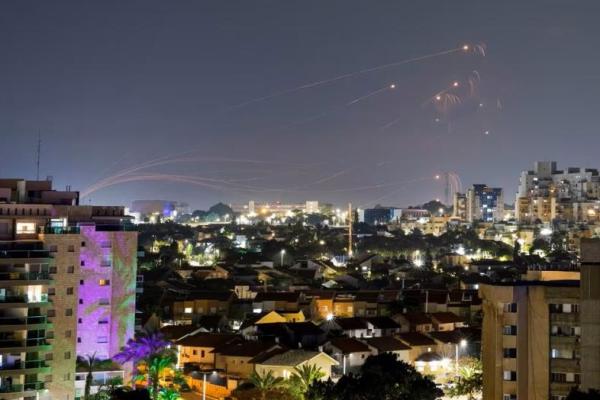 Israel Menggempur, Hamas Balas Tembakkan Roket, Derita Warga Gaza Belum Berakhir