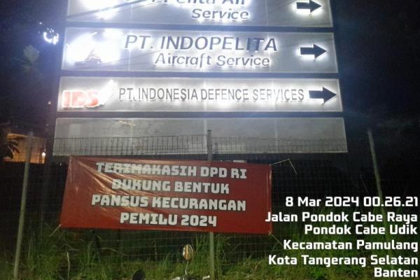 Spanduk yang bertuliskan: Terima Kasih DPD RI Dukung Bentuk Pansus Kecurangan Pemilu 2024 itu terpantau tersebar mulai dini hari tadi (Jumat, 8 Maret 2024).