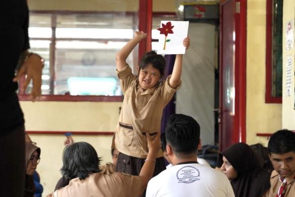 Kunjungan ke SLB Rawinala, Jakarta Timur, menandai salah satu rangkaian HUT ke-25 Permodalan Nasional Madani (PNM).