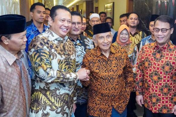 Bertemu Amien Rais, Ketua MPR: Seharusnya `Democracy is King`, bukan `Cash is King`