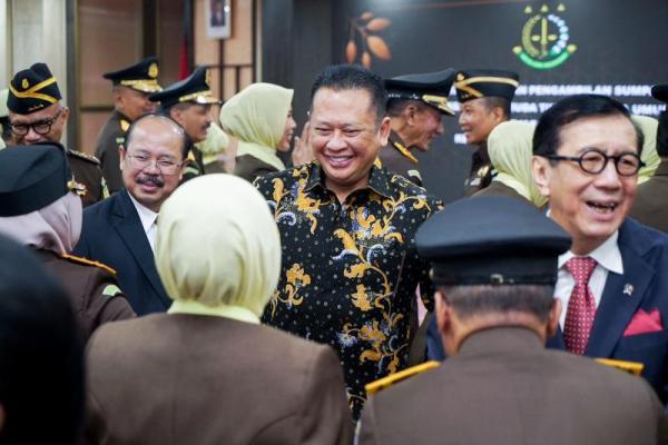 Hadiri Pelantikan Jampidum, Ketua MPR Dorong Optimalisasi Restorative Justice