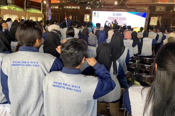 KKN UMK dan IPDN Bantu Validasi Data Stunting di Kudus