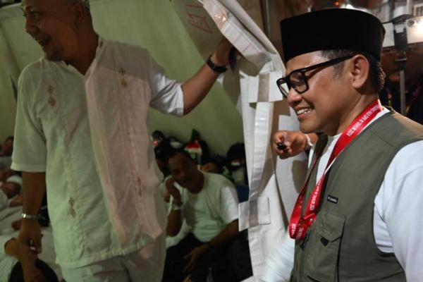 Wakil Ketua DPR RI Abdul Muhaimin Iskandar yang juga menjabat sebagai Ketua Tim Pengawas (Timwas) Haji DPR RI, melakukan inspeksi mendadak (sidak) ke tenda-tenda jemaah haji Indonesia di Mina.