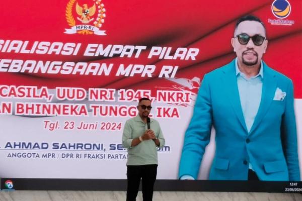 Anggota MPR RI yang juga merupakan Wakil Ketua Komisi III DPR RI, Ahmad Sahroni mengadakan sosialisasi Empat Pilar MPR di Akademi Bela Negara (ABN) NasDem, Jakarta, Minggu (23/6).