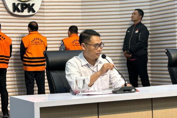 Sekjen DPR Indra Belum Ditahan, KPK Tunggu Penghitungan Kerugian Negara