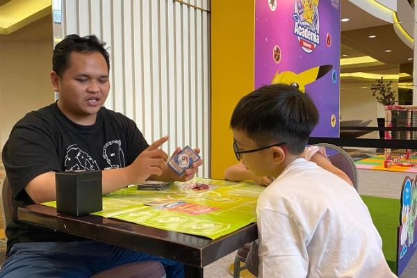 Pokemon Game Kartu Koleksi Hadir di Program Liburan Sekolah Mal Taman Anggrek