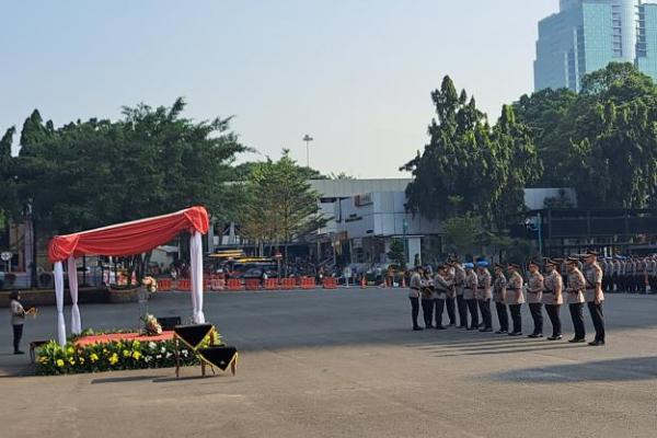 Polda Metro Jaya menggelar upacara serah terima jabatan sejumlah pejabat utama