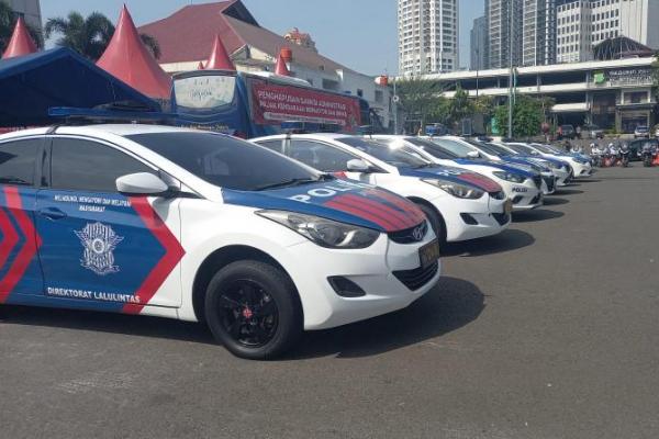 Ribuan pengemudi ojek online (ojol) diinformasikan melakukan aksinya di depan Istana Merdeka