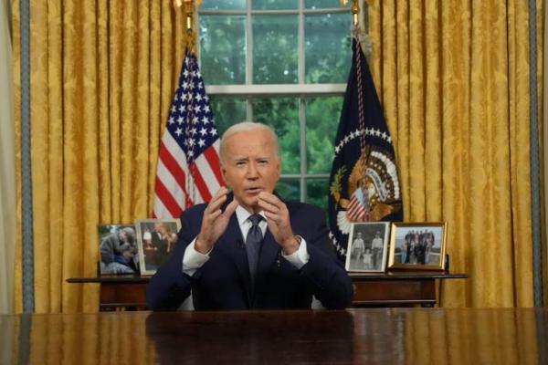 Biden Minta Warga Amerika untuk Tenangkan Diri Usai Penembakan Trump