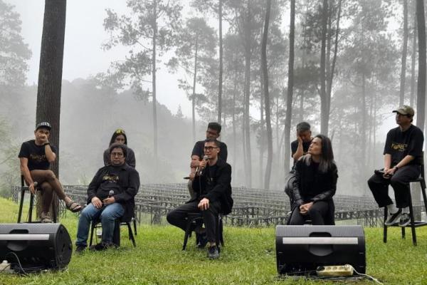 Konser Forestra 2024 sebuah konser musik di tengah hutan kembali digelar. Ini line upnya.