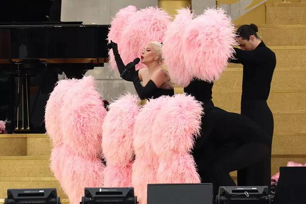 Kejutan Olimpiade Paris 2024, Lady Gaga Terinspirasi Grand Palais
