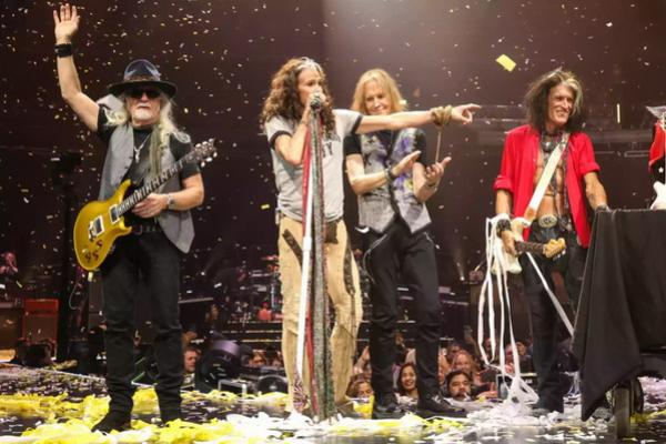 Aerosmith Pensiun dari Panggung Tur Setelah Steven Tyler Cedera Vokal