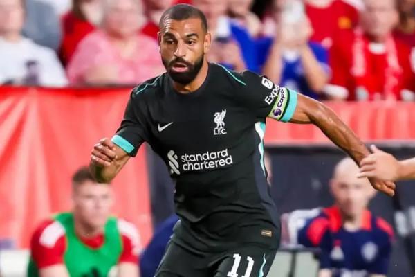 PSG Susun Rencana Transfer Mo Salah dari Liverpool