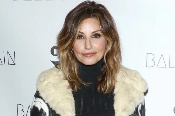 Gina Gershon Rekam Adegan `Cinta Pertamanya` dengan Tom Cruise