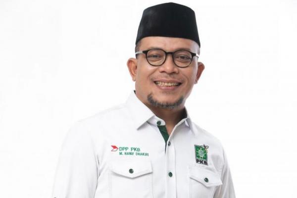 Menurut Hanif, kapasitas Gus Choi sebagai pengurus Partai NasDem seharusnya tidak ikut campur dalam masalah partai lain. Hal ini dinilai dapat merusak hubungan antarpartai.