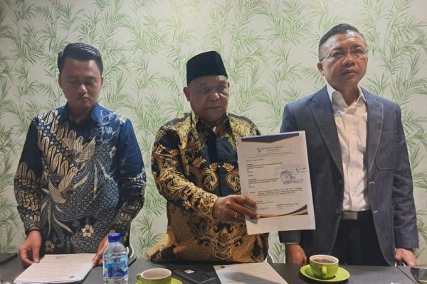 Pengajuan Peninjauan Kembali ini atas dua Putusan Mahkamah Agung yang dinilai saling bertentangan soal sengketa merek