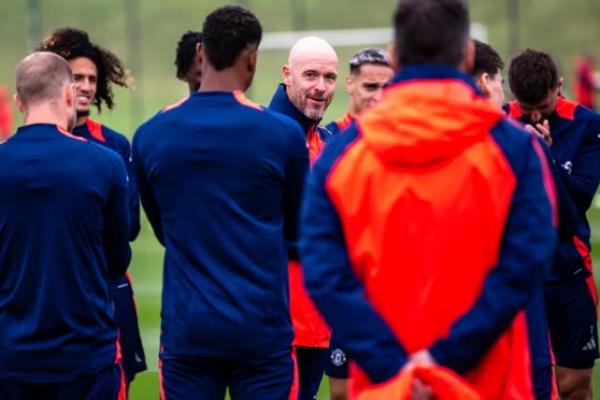 Manajer Manchester United (MU), Erik ten Hag, kecewa dengan penampilan timnya dalam pertandingan Liga Europa melawan FC Twente, pada Kamis (26/9) dini hari