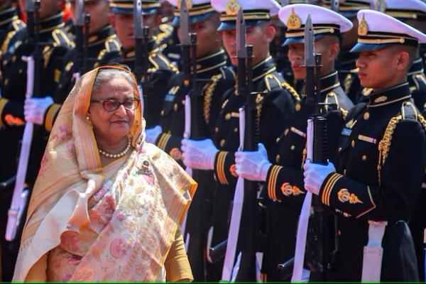 Putranya Sebut Hasina Tidak Mundur sebagai PM Bangladesh sebelum Melarikan Diri