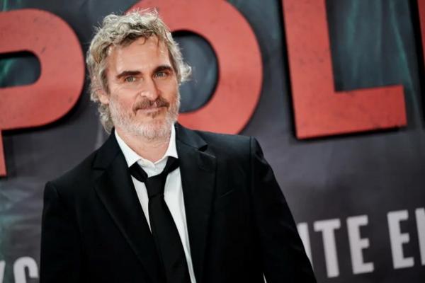 Ditinggal Joaquin Phoenix, Produser Bingung Proyek Filmnya Bakal Terkatung-katung