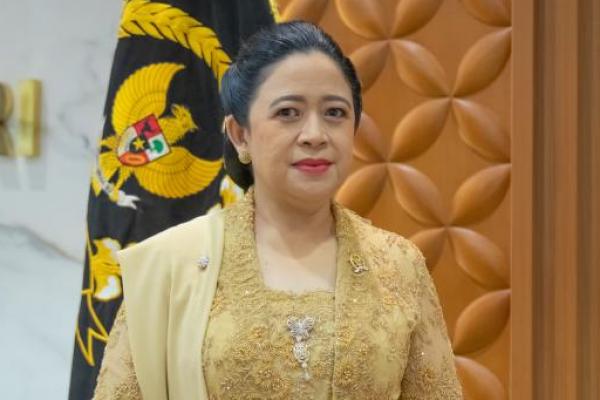 Ketua DPR RI Puan Maharani mengenakan Kebaya dengan nuansa warna Gold, dalam rangkaian Sidang Tahunan MPR RI dan Sidang Bersama DPR-DPD RI tahun 2024.