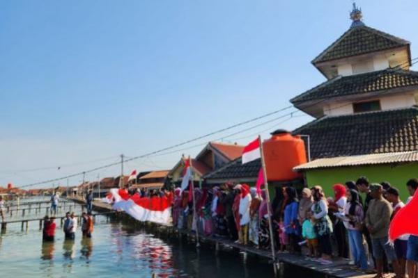 Sudah 79 tahun Indonesia merdeka, akan tetapi pengakuan atas ruang hidup dan wilayah tangkap tradisional nelayan masih minim. 