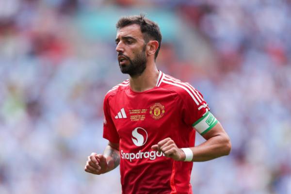 Kapten Manchester United (MU), Bruno Fernandes, menilai timnya belum siap menjadi penantang gelar Liga Premier musim ini