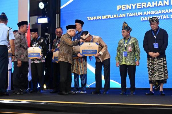 Apresiasi Penanganan Stunting, Wapres Serahkan Dana Insentif Fiskal pada 20 Kepala Daerah