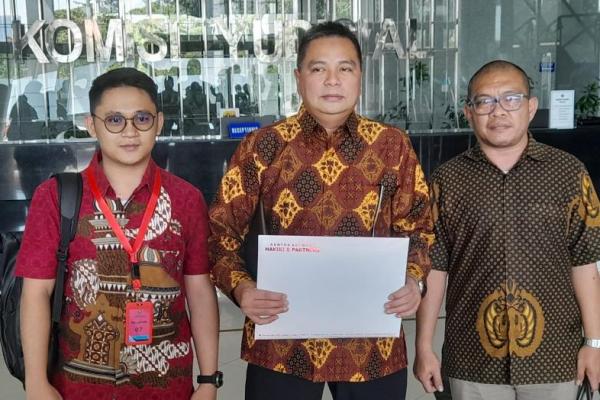 Ke Komisi Yudisial, Putri Pahlawan Nasional Terus Perjuangkan Hak Atas Tanahnya