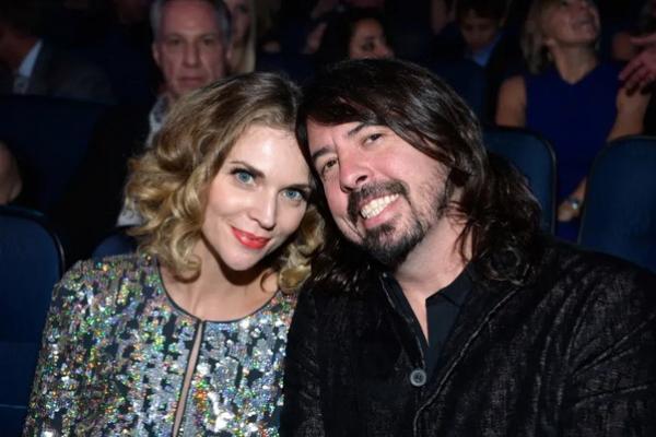 Skandal Bayi Perselingkuhan Dave Grohl, Jordyn Blum Curhat pada Sahabatnya Kate Hudson