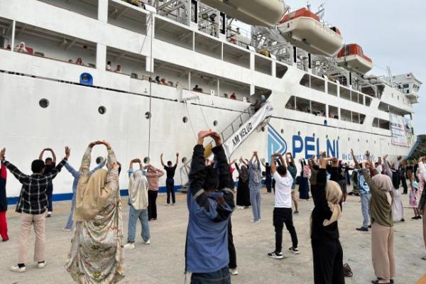 PON Aceh, Belasan Ribu Warga Malahayati Kunjungi KM Kelud