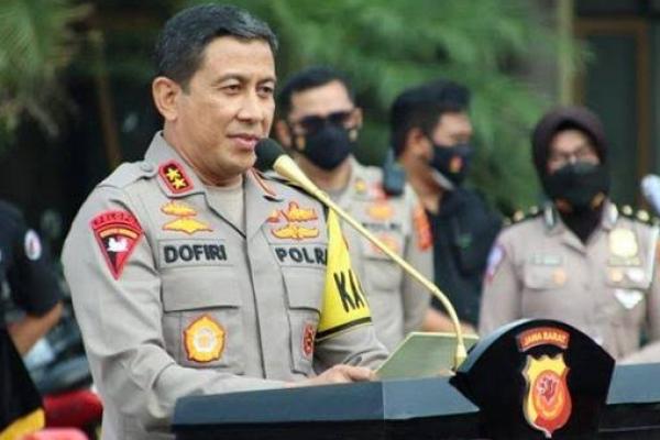 Irwasum Polri Komjen Ahmad Dofiri harus melakukan klarifikasi terhadap Kapolda Sulawesi Selatan, Irjen Andi Rian Djajadi.