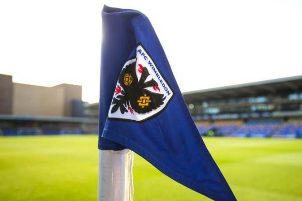 Pertandingan putaran ketiga Piala Carabao yang mempertemukan AFC Wimbledon melawan Newcastle United, resmi ditunda karena banjir