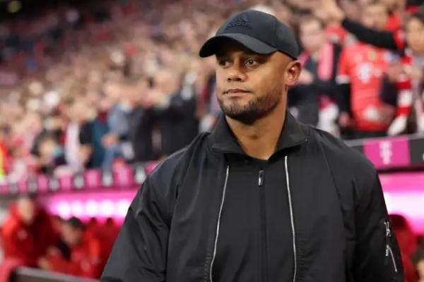 Pelatih Bayern Munich, Vincent Kompany, mendapatkan dukungan dari CEO klub, Jan Christian Dreesen, meskipun raksasa Jerman baru saja kalah dari Aston Villa di Liga Champions