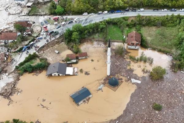 Banjir Bandang dan Tanah Longsor Landa Bosnia dan Herzegovina, Puluhan Orang Masih Hilang