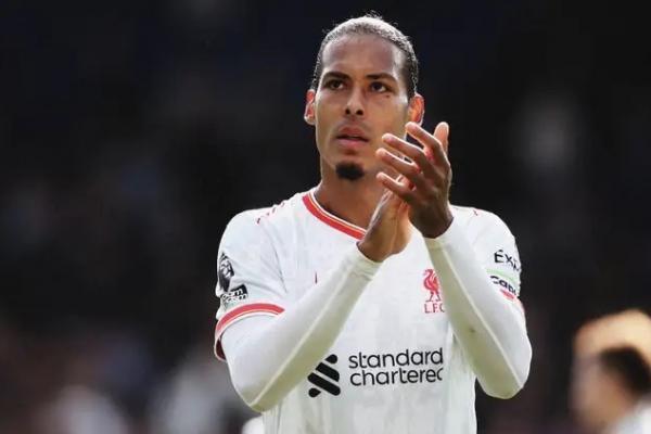 Liverpool Bakal Perpanjang Kontrak dan Naikkan Gaji Van Dijk