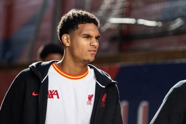 Liverpool dalam waktu dekat akan mengumumkan perpanjangan kontrak baru untuk bek tengah Jarell Quansah