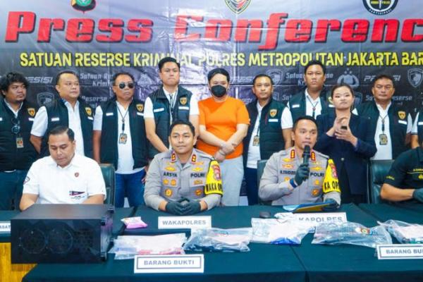 Bos judi online beromzet hingga 60 juta rupiah perbulan diringkus Polres Jakarta Barat