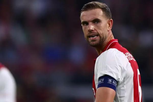 Jordan Henderson tampaknya bakal mengakhiri petualangannya di Ajax, menyusul minimnya menit bermain di klub Eredivisie tersebut musim ini